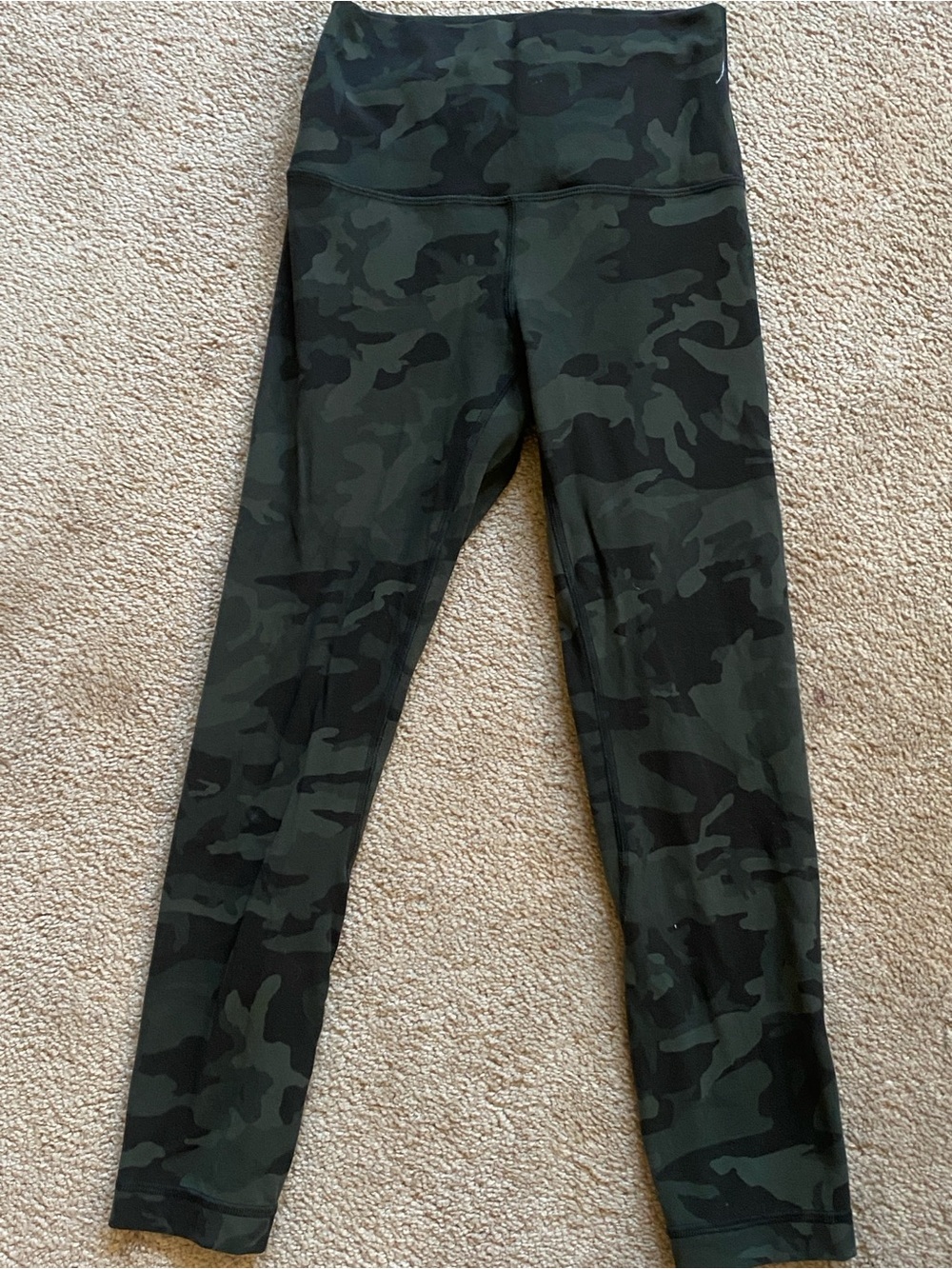 lululemon athletica Camouflage High-Waist Leggings - Dark Green & Black size 2